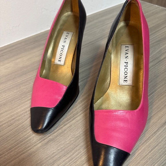 Vintage Evan Picone pink and black heel. - Picture 5 of 7